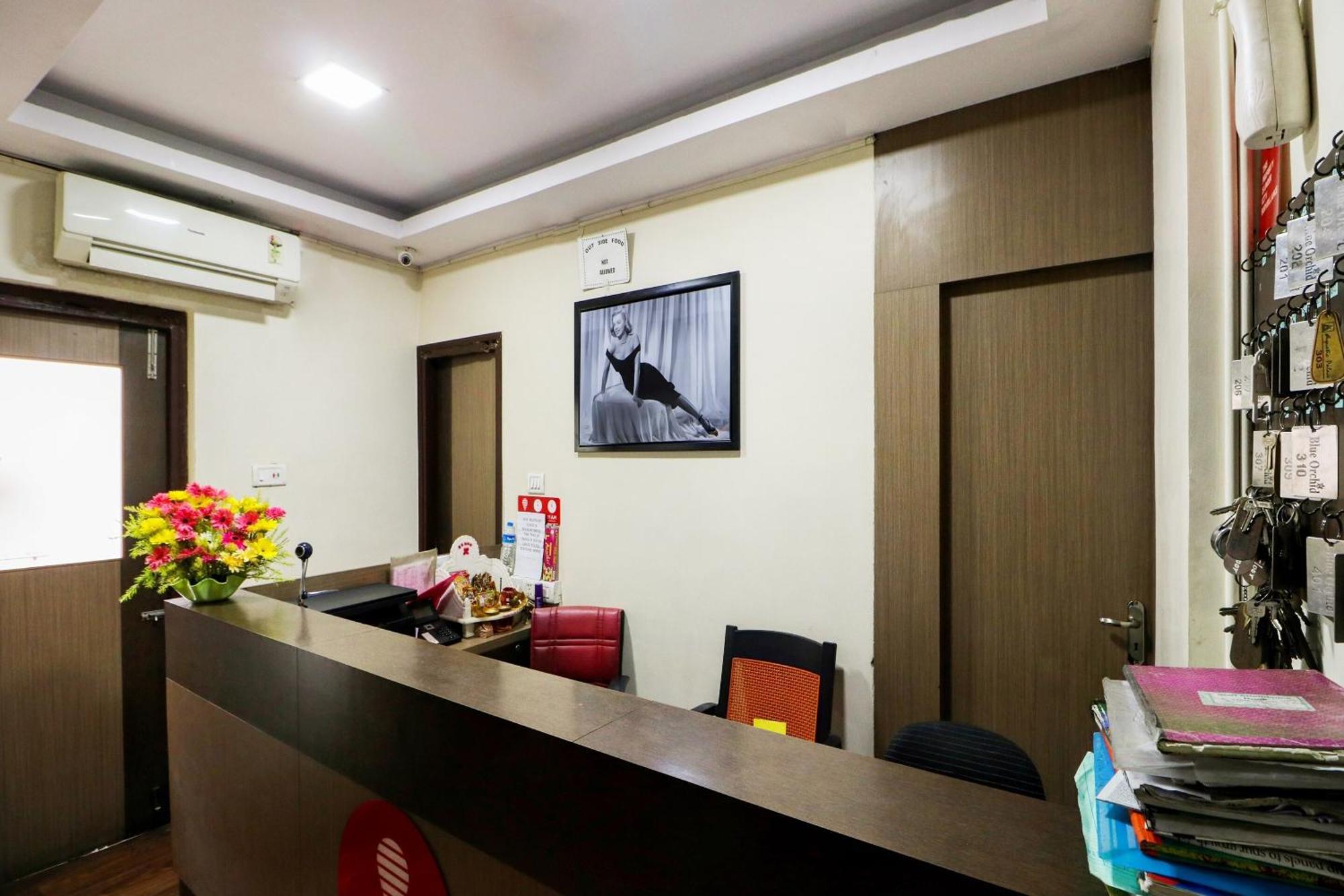 Panchuria Oyo Flagship 1805 Hotel Star Delight מראה חיצוני תמונה