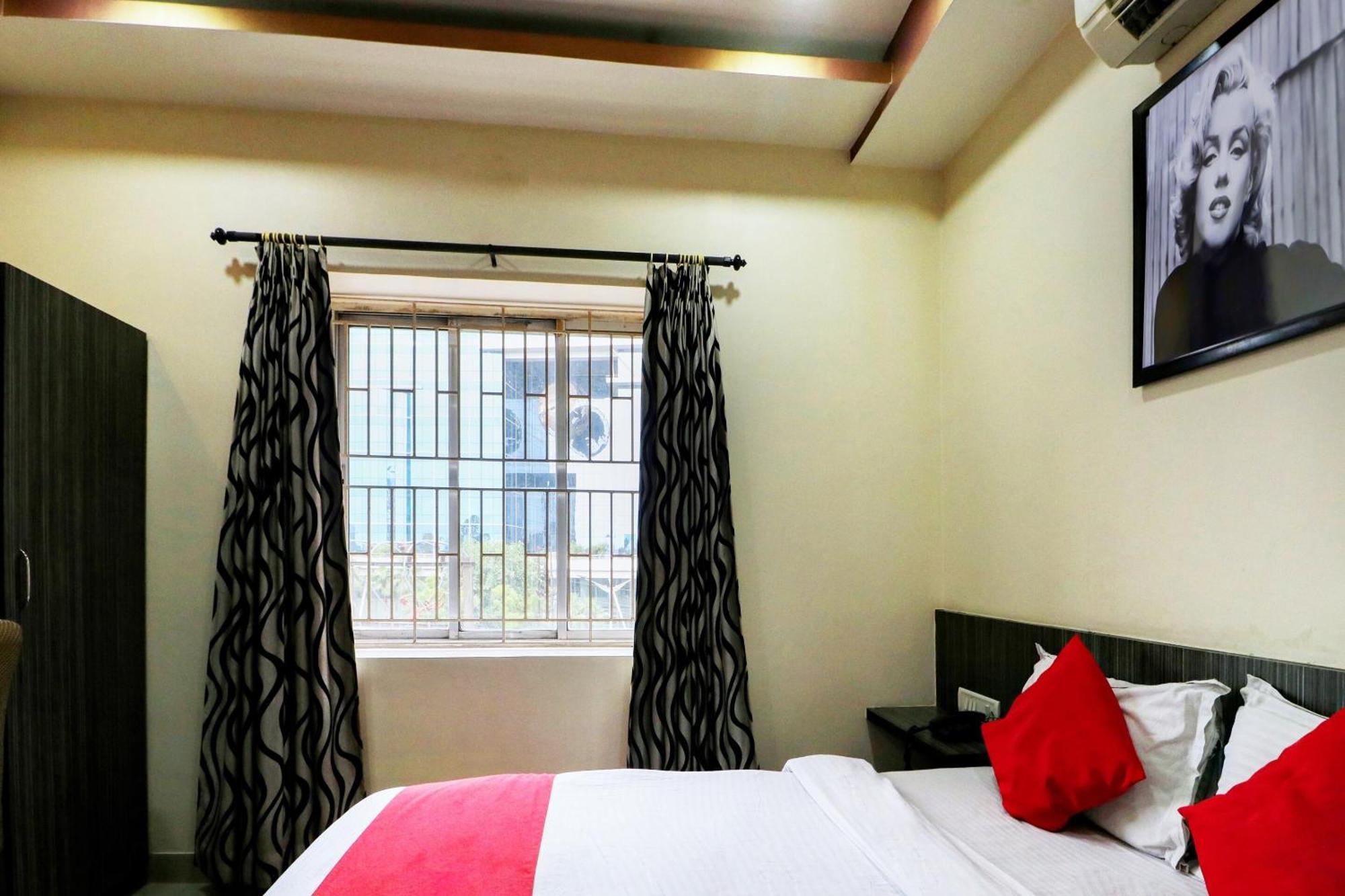Panchuria Oyo Flagship 1805 Hotel Star Delight מראה חיצוני תמונה